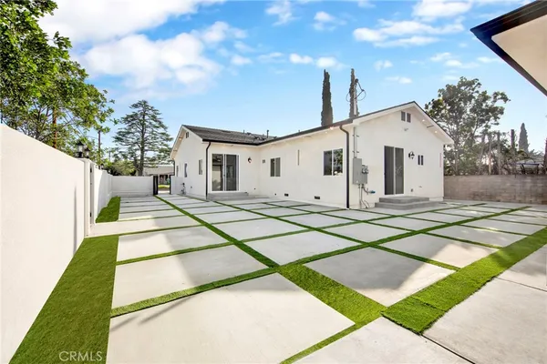 $1,808,000 | 8149 St Clair Avenue, North Hollywood, CA 91605
