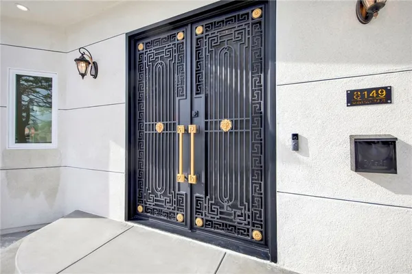 $1,808,000 | 8149 St Clair Avenue, North Hollywood, CA 91605