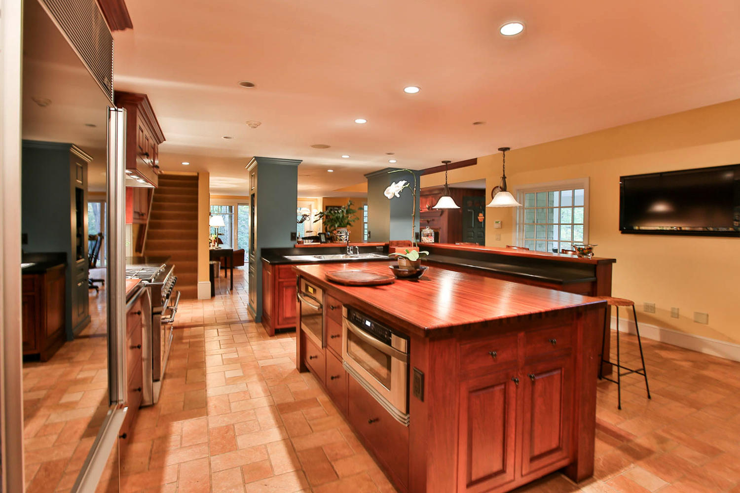 112 Shore Road Cape Neddick, ME 03902 - Photo 12 of 53 112 Shore-27