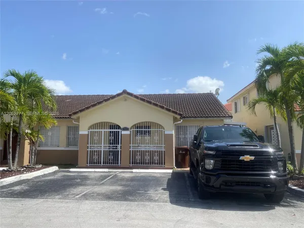 $2,850 | 7191 West 24th Avenue, Unit 50PH5, Hialeah, FL 33016