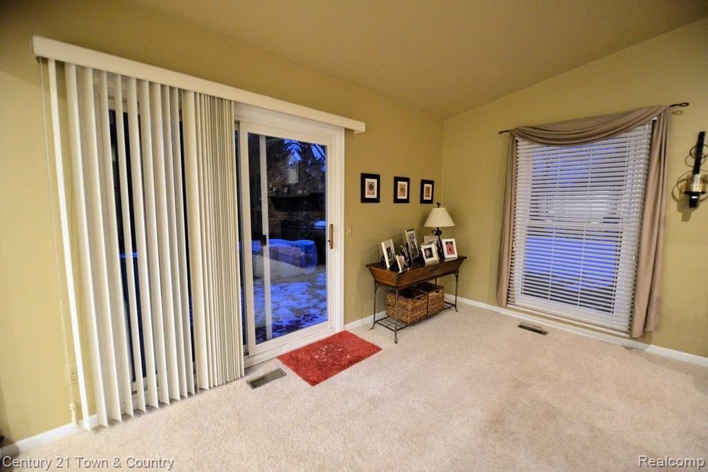 372 Shellbourne Drive Rochester Hills, MI 48309 - Photo 23 of 45