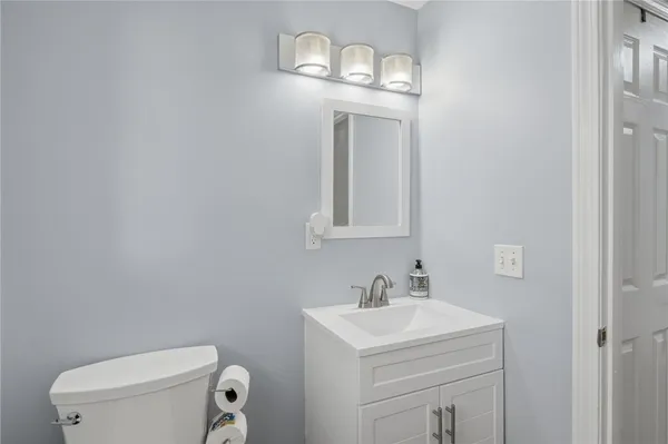 $369,900 | 135 Seamans Street, Unit 1, Providence, RI 02908