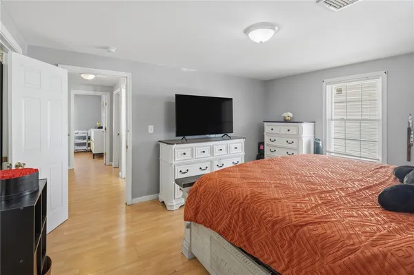 $369,900 | 135 Seamans Street, Unit 1, Providence, RI 02908