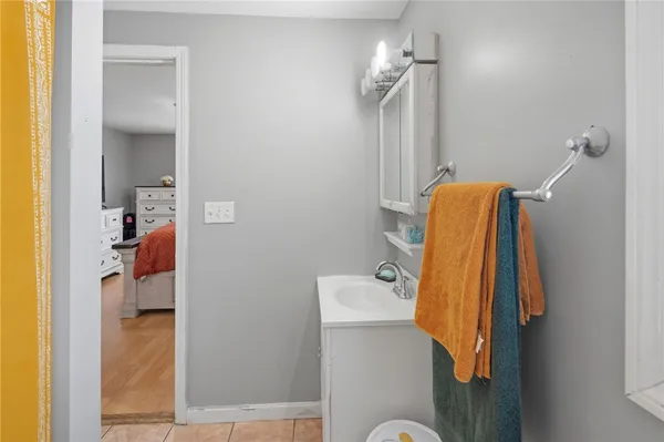 $369,900 | 135 Seamans Street, Unit 1, Providence, RI 02908