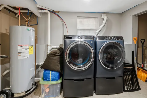 $369,900 | 135 Seamans Street, Unit 1, Providence, RI 02908