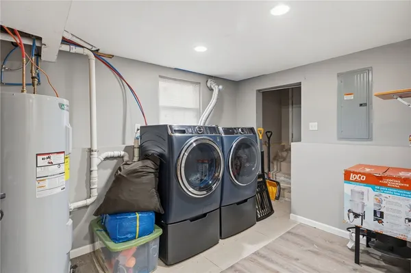 $369,900 | 135 Seamans Street, Unit 1, Providence, RI 02908