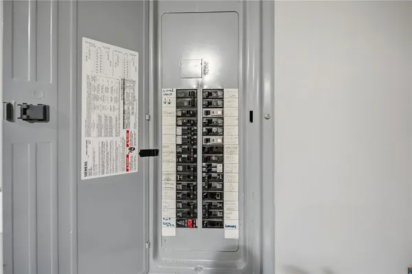 $369,900 | 135 Seamans Street, Unit 1, Providence, RI 02908