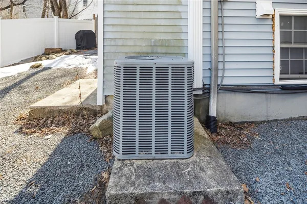 $369,900 | 135 Seamans Street, Unit 1, Providence, RI 02908