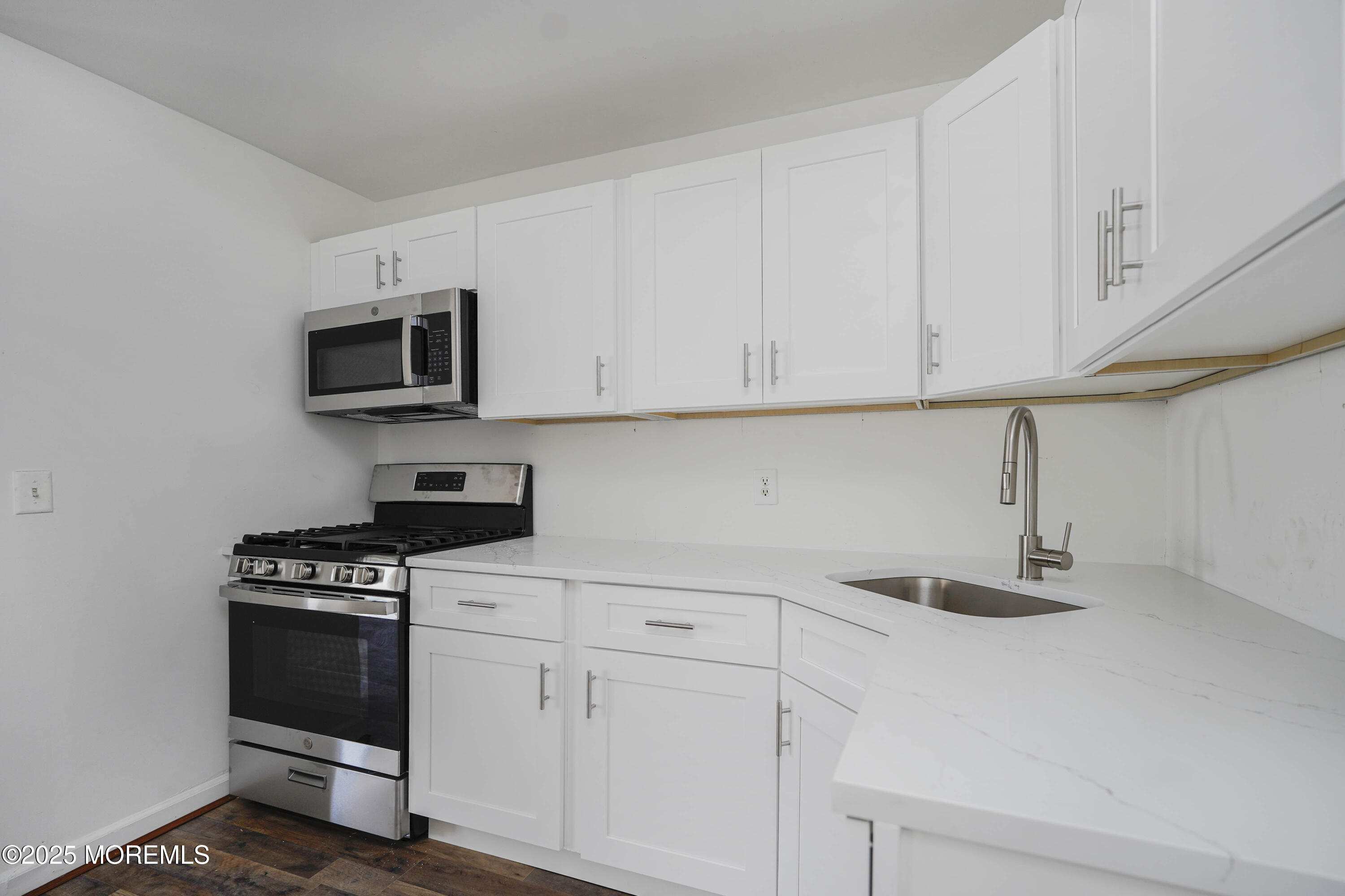 Pierce Street Newark, NJ 07103 - Photo 16 of 26 Photo Mar 18 2025, 11 55 22 PM