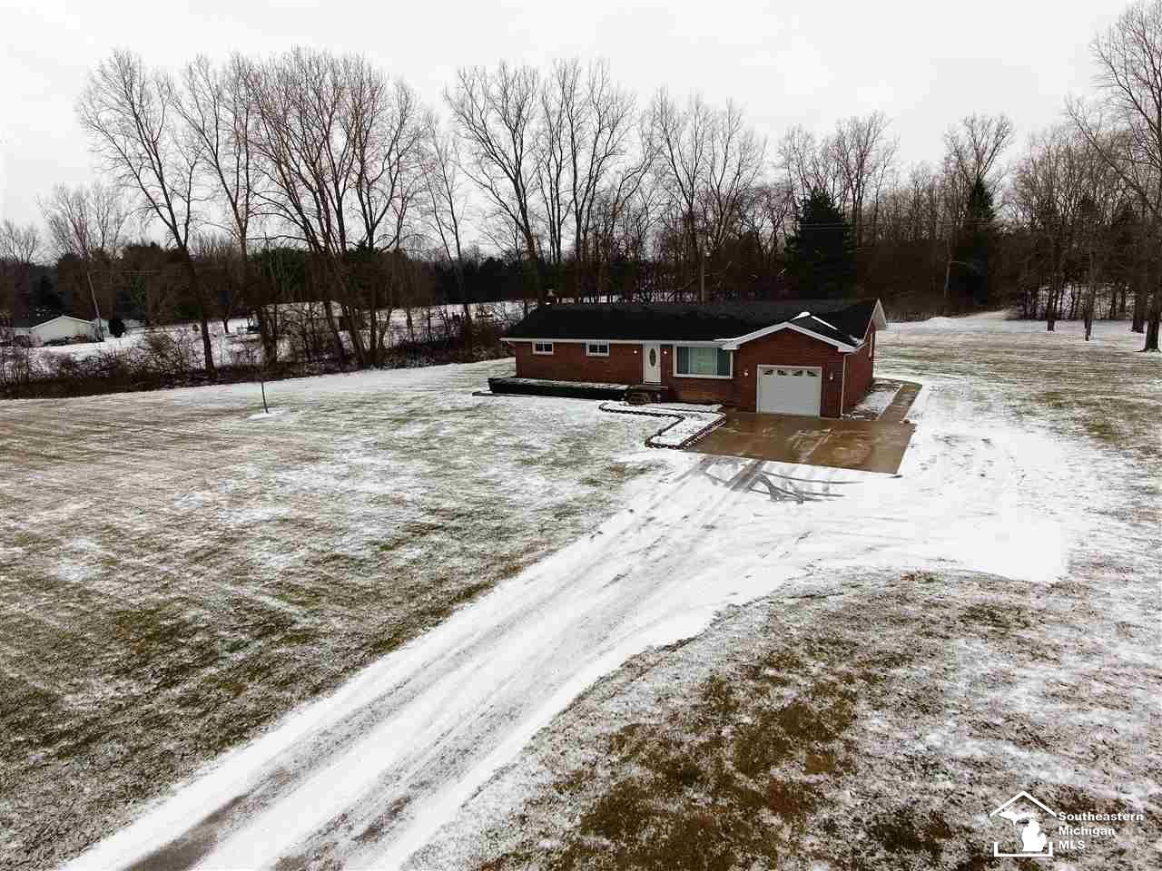 4650 Teal Road Petersburg, MI 49270 - Photo 5 of 41 31369275-4.JPG