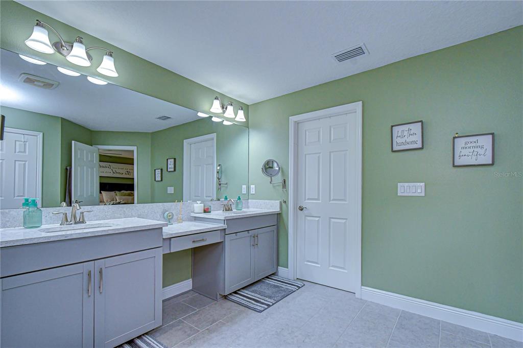 14710 Horse Trot Road Lithia, FL 33547 - Photo 24 of 44