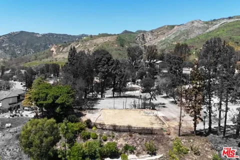 $1,095,000 | 17138 Avenida De La Herradura, Pacific Palisades, CA 90272