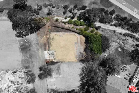 $1,095,000 | 17138 Avenida De La Herradura, Pacific Palisades, CA 90272