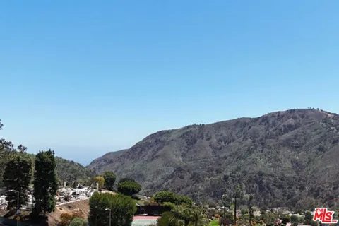 $1,095,000 | 17138 Avenida De La Herradura, Pacific Palisades, CA 90272