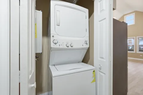 $379,000 | 2226 West 51st Street, Chicago, IL 60609