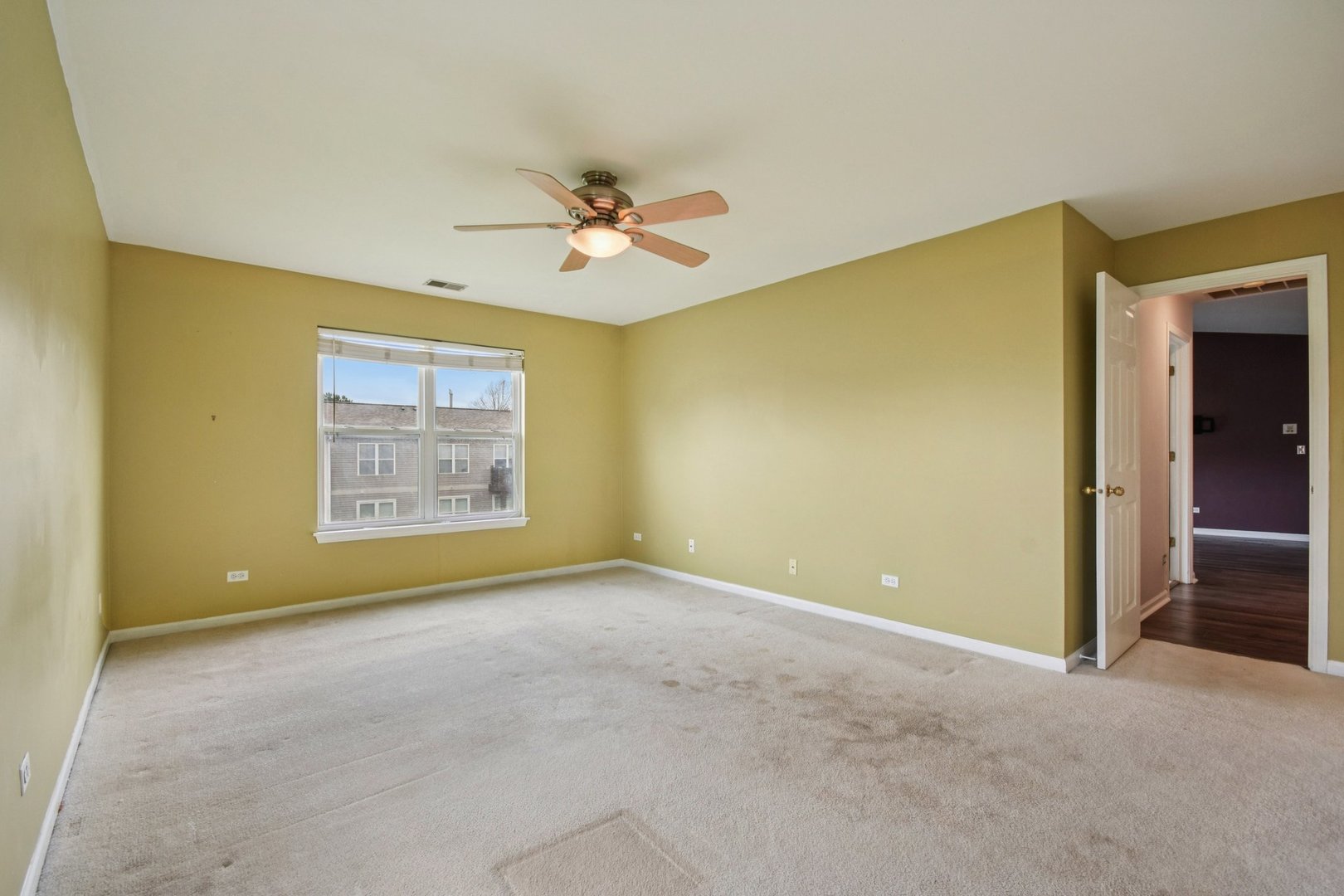 402 Woodview Circle, Unit D Elgin, IL 60120 - Photo 16 of 28