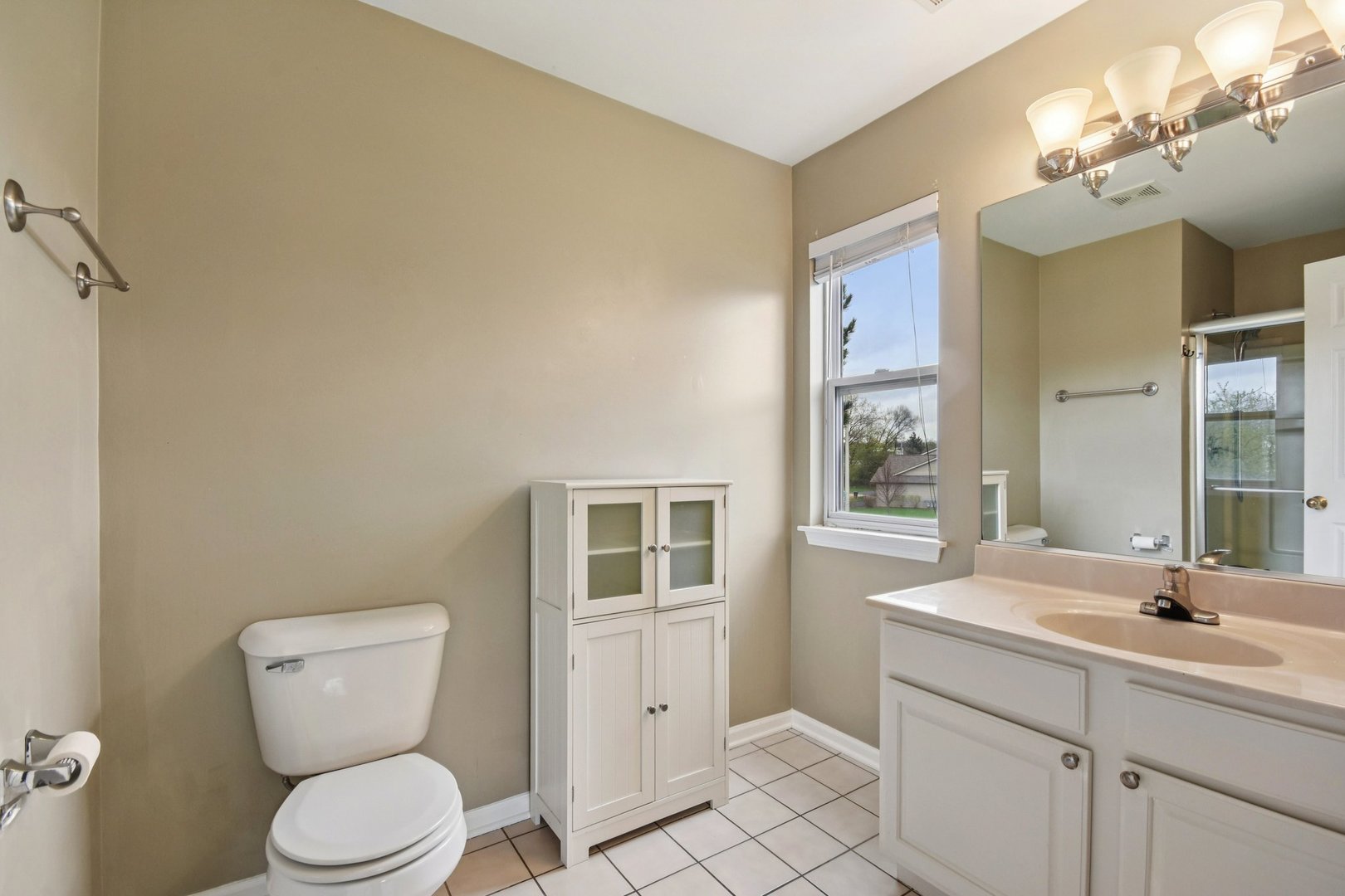 402 Woodview Circle, Unit D Elgin, IL 60120 - Photo 18 of 28