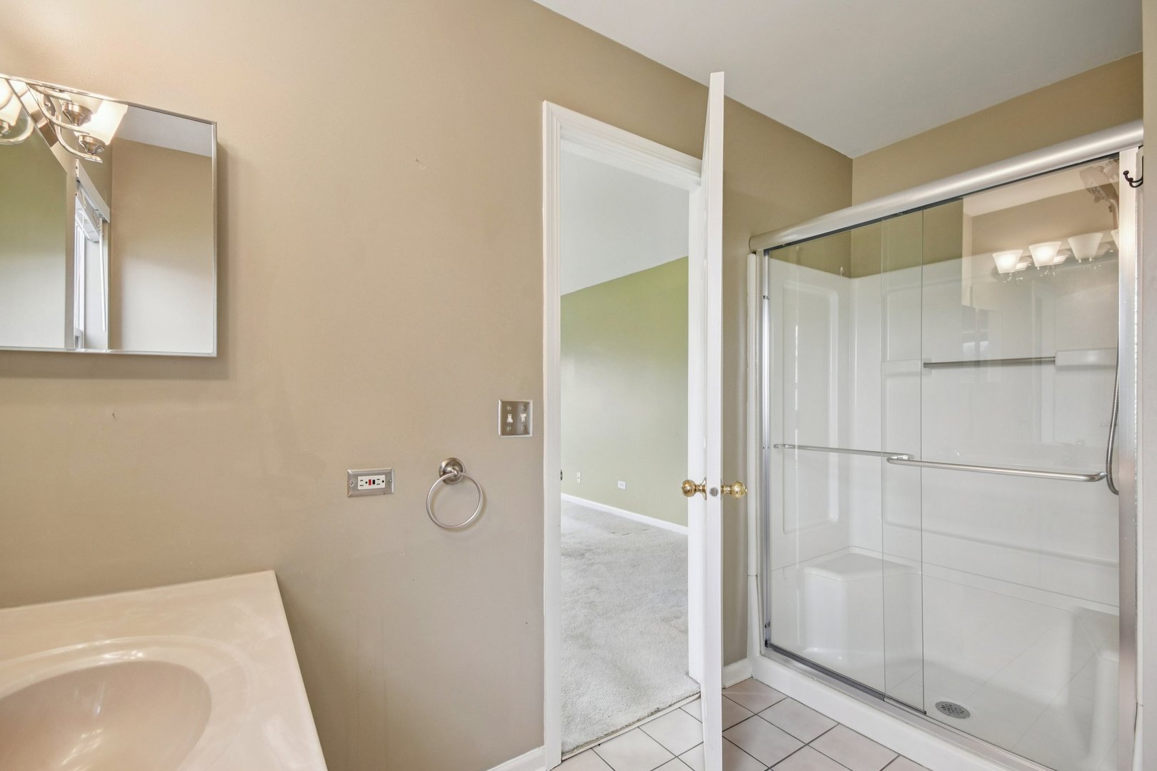 402 Woodview Circle, Unit D Elgin, IL 60120 - Photo 19 of 28