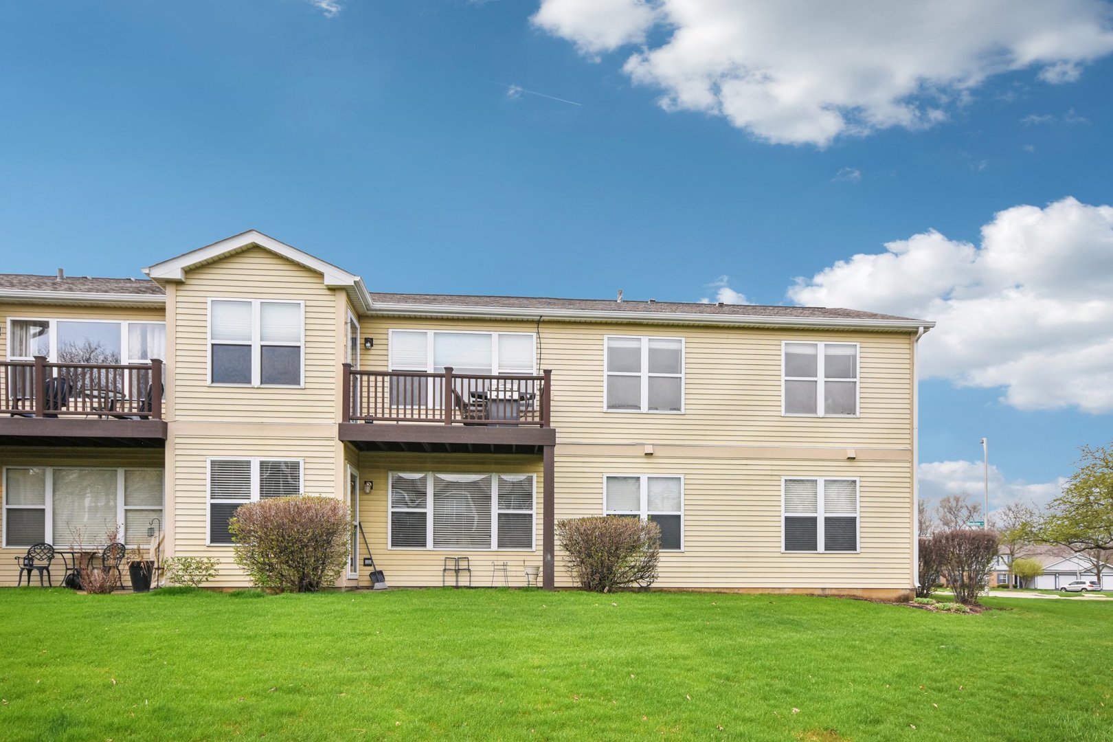 402 Woodview Circle, Unit D Elgin, IL 60120 - Photo 25 of 28