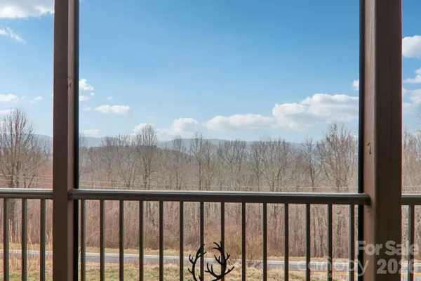 $550,000 | 1601 Fleetwood Plaza, Hendersonville, NC 28739