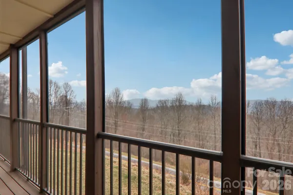 $550,000 | 1601 Fleetwood Plaza, Hendersonville, NC 28739