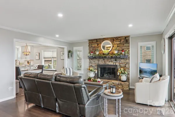 $550,000 | 1601 Fleetwood Plaza, Hendersonville, NC 28739