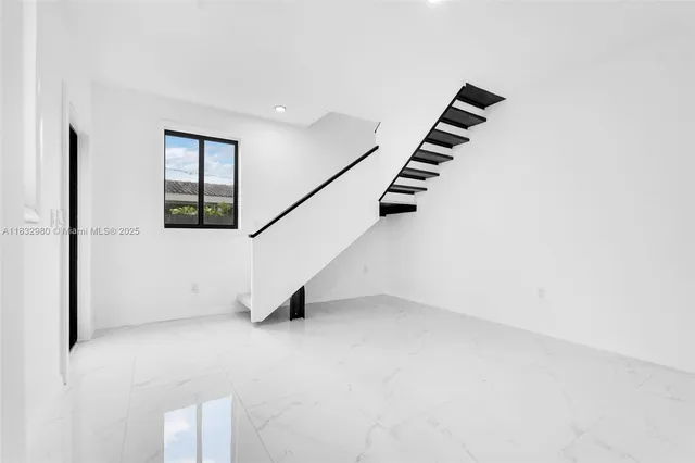 $1,250,000 | 972 Southwest 44th Avenue, Miami, FL 33134