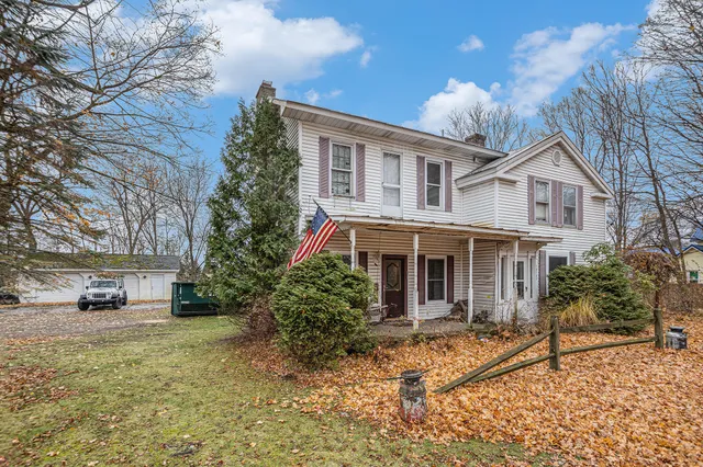 $199,900 | 10100 South Norris Road, Delton, MI 49046