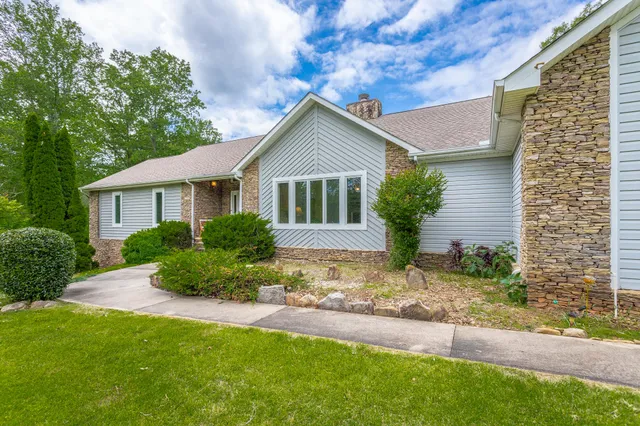 $499,900 | 19 Lower Brow Road, Dunlap, TN 37327