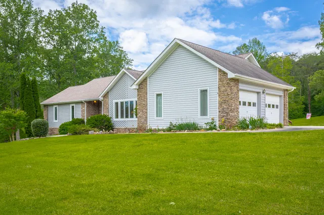 $499,900 | 19 Lower Brow Road, Dunlap, TN 37327