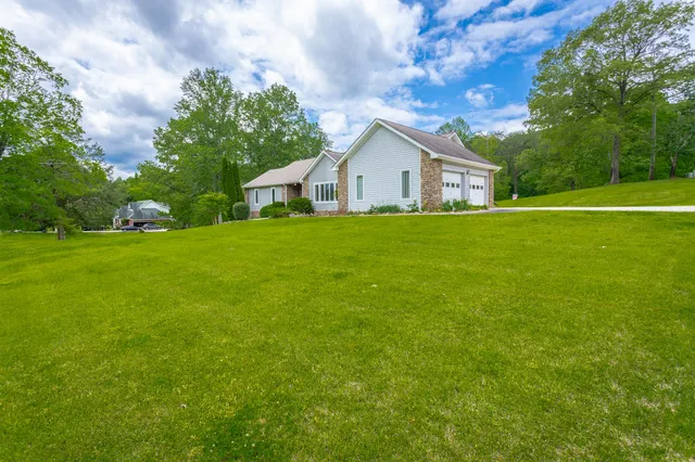 $499,900 | 19 Lower Brow Road, Dunlap, TN 37327