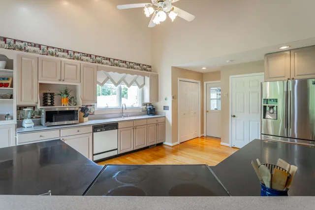 $499,900 | 19 Lower Brow Road, Dunlap, TN 37327