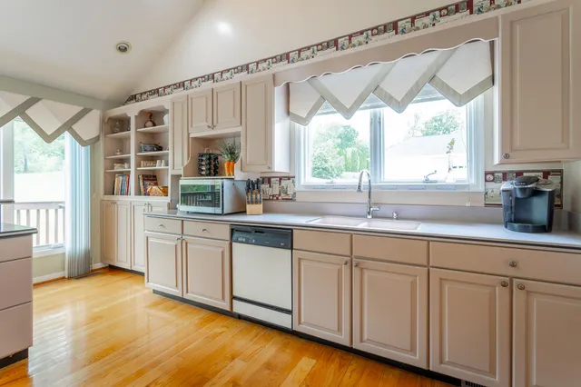 $499,900 | 19 Lower Brow Road, Dunlap, TN 37327