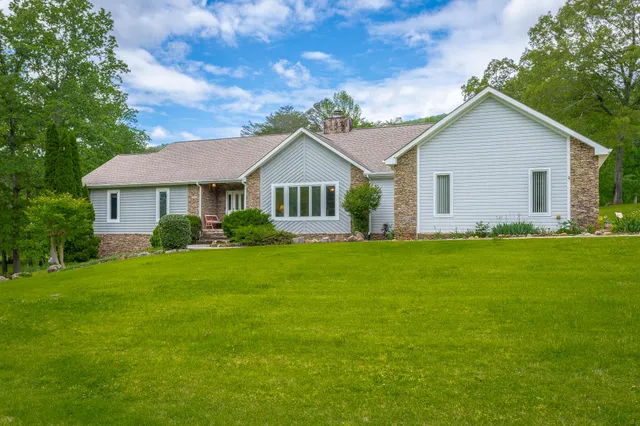 $499,900 | 19 Lower Brow Road, Dunlap, TN 37327