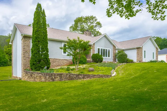 $499,900 | 19 Lower Brow Road, Dunlap, TN 37327