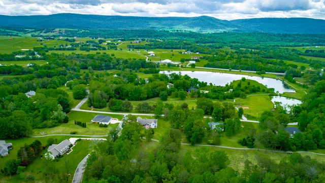 $499,900 | 19 Lower Brow Road, Dunlap, TN 37327