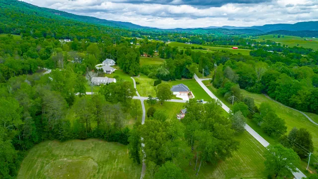 $499,900 | 19 Lower Brow Road, Dunlap, TN 37327