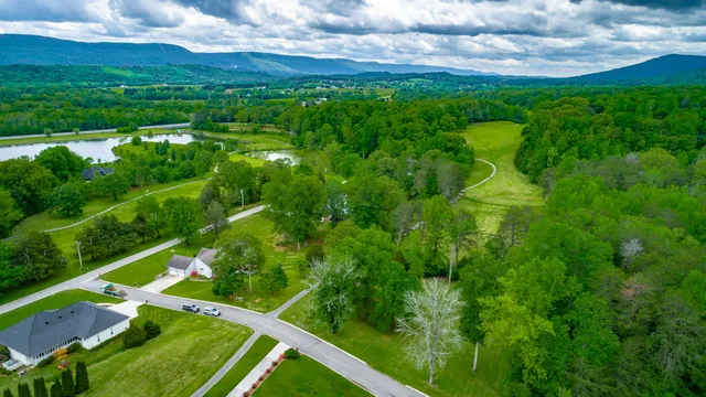 $499,900 | 19 Lower Brow Road, Dunlap, TN 37327