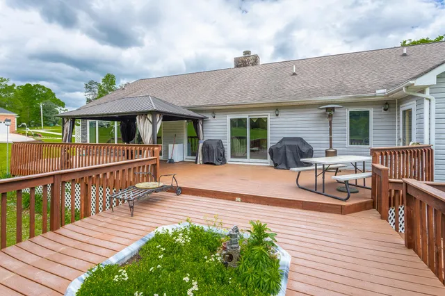 $499,900 | 19 Lower Brow Road, Dunlap, TN 37327