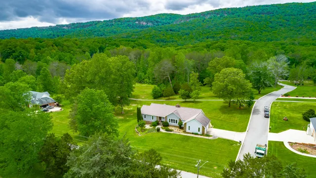 $499,900 | 19 Lower Brow Road, Dunlap, TN 37327