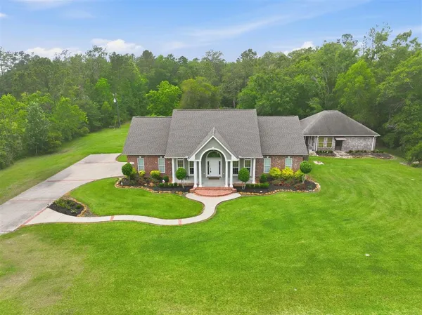 $815,000 | 2909 Highway 171, Lake Charles, LA 70611
