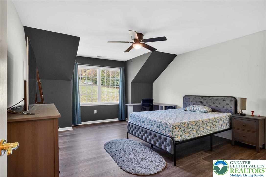 560 Quaker Ridge Terrace Easton, PA 18042 - Photo 24 of 40 2nd bedroom