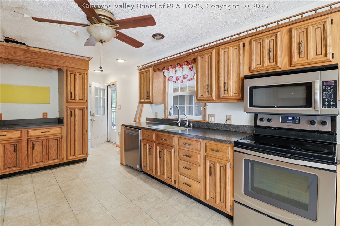 4915 Coal River Road Tornado, WV 25202 - Photo 21 of 48 Gallery Image 21