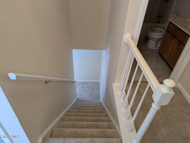 $2,600 | 13 Erie Court, Waterford, NY 12188