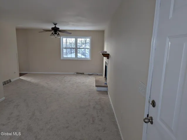 $2,600 | 13 Erie Court, Waterford, NY 12188