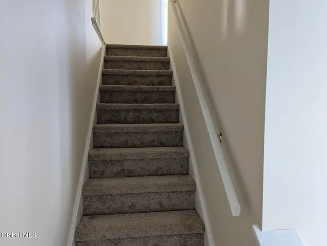 $2,600 | 13 Erie Court, Waterford, NY 12188