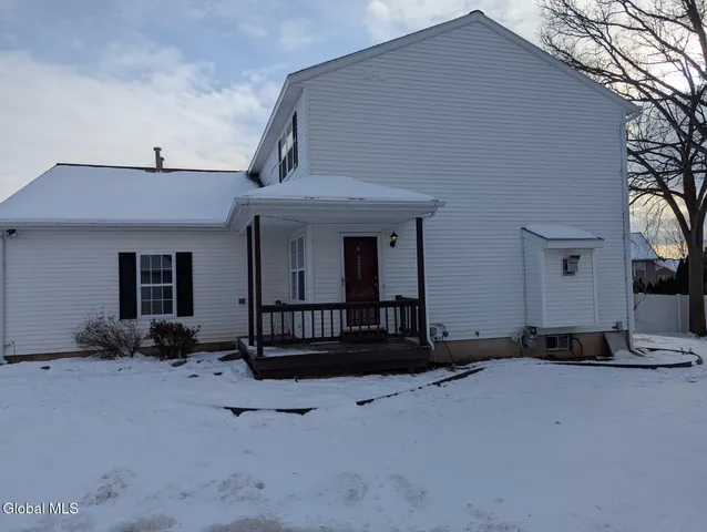 $2,600 | 13 Erie Court, Waterford, NY 12188