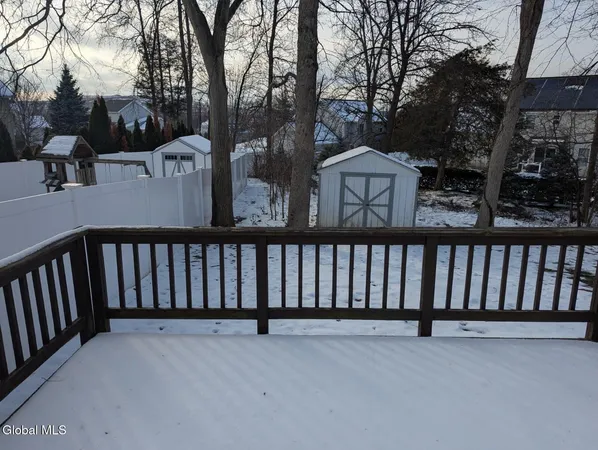 $2,600 | 13 Erie Court, Waterford, NY 12188