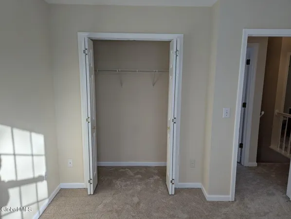 $2,600 | 13 Erie Court, Waterford, NY 12188