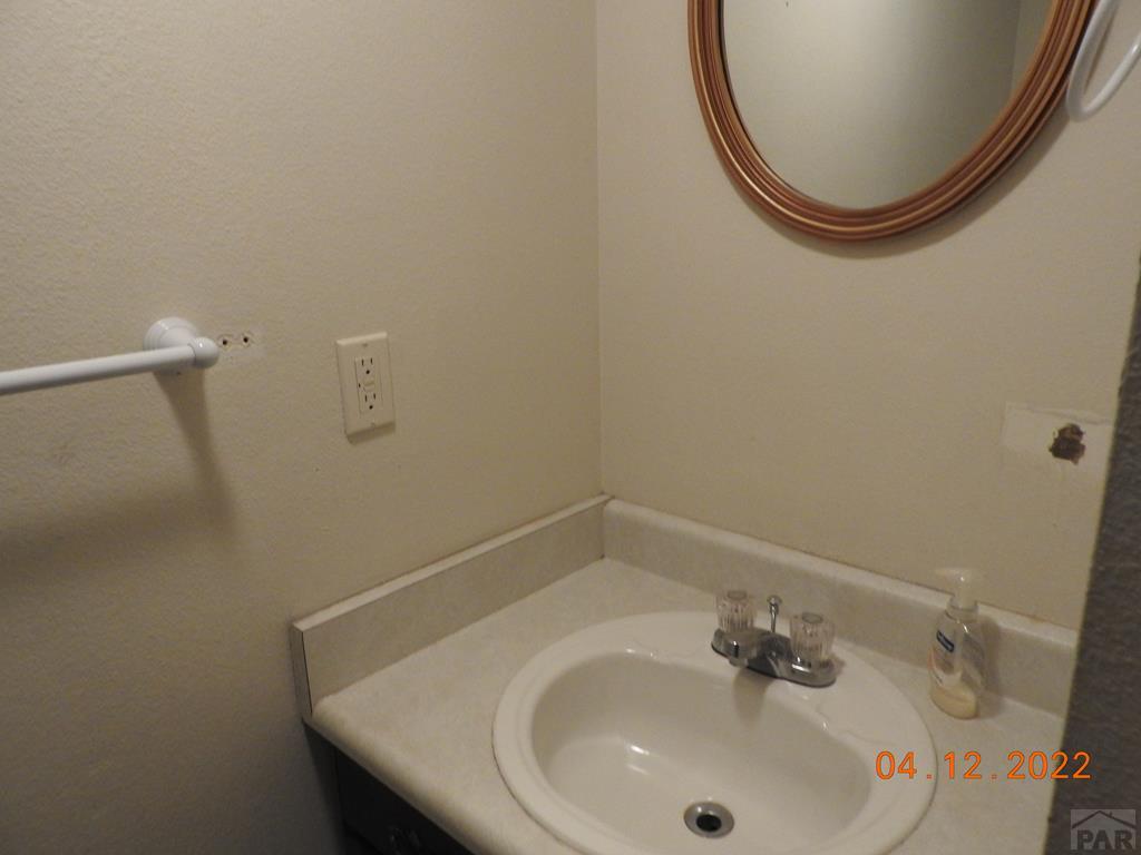 2031 Mohawk Road Pueblo, CO 81001 - Photo 9 of 33 Gallery Image 9